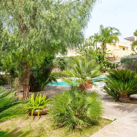 Gli Archi With Pool - לצ'ה